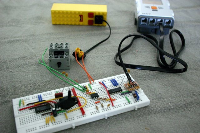 The prototype of the motor controller on a breadboard
